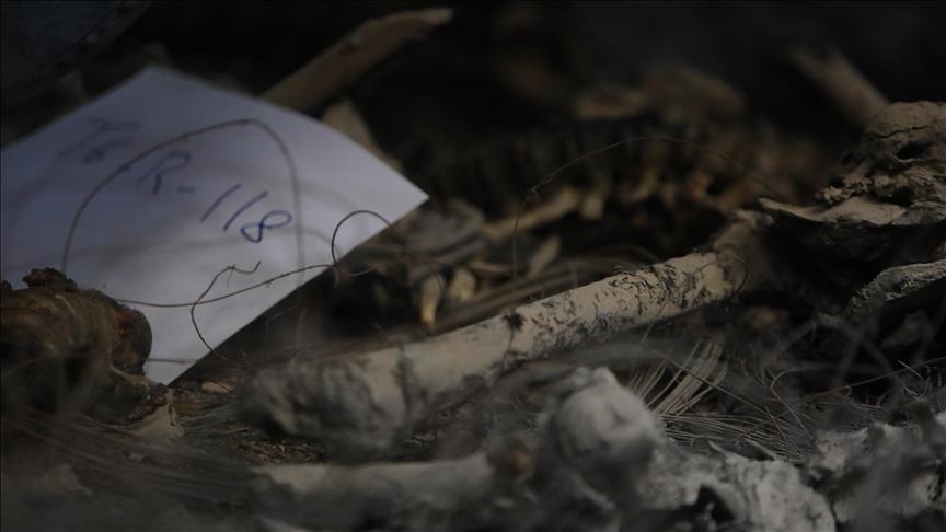 سوريا.. اكتشاف مقبرة جماعية في مقر أمني سابق بمعرة النعمان