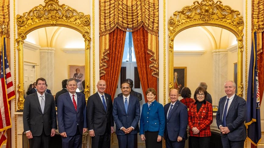 واشنطن.. رئيس وزراء قطر يبحث مع أعضاء بالكونغرس العلاقات الاستراتيجية