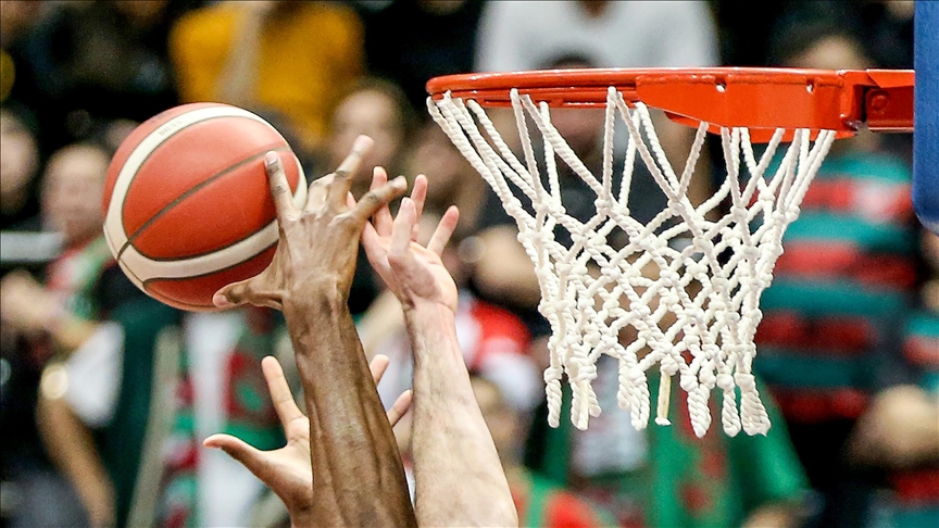 Karşıyaka Erkek Basketbol Takımı, 8 maç sonra güldü