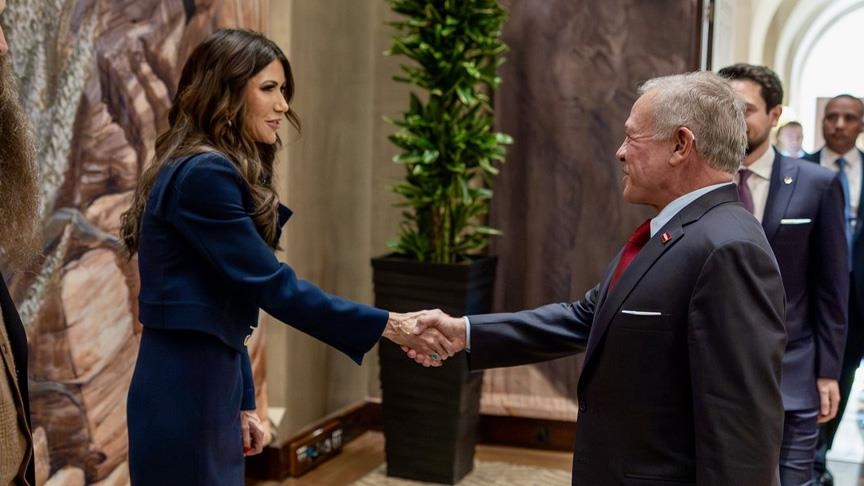 عاهل الأردن يدعو واشنطن إلى ضم المملكة لبرنامج "الدخول العالمي"