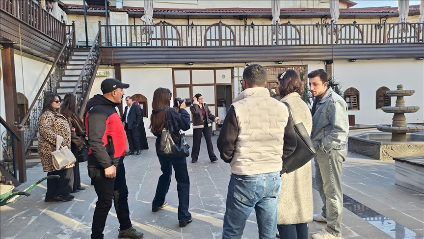 Li Mûşê xwendekarên zanîngehê wêneyên mekanên dîrokî kişandin