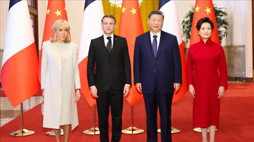 Macron en Chine : le bilan contrasté d’une visite entre mise en scène et impasse concrète