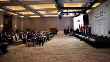 الملك عبد الله ومودي يحضران منتدى الأعمال الأردني الهندي