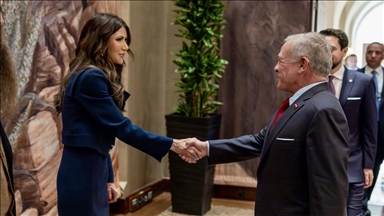 عاهل الأردن يدعو واشنطن إلى ضم المملكة لبرنامج "الدخول العالمي"