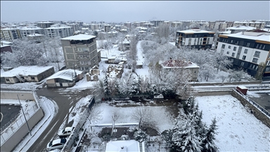 Yurdun bazı kesimlerinde kar etkili oldu