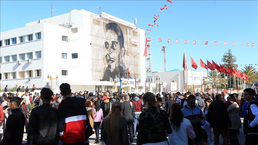 ثوره البوعزيزي.. نتائجها وتأثيرها على الواقع التونسي