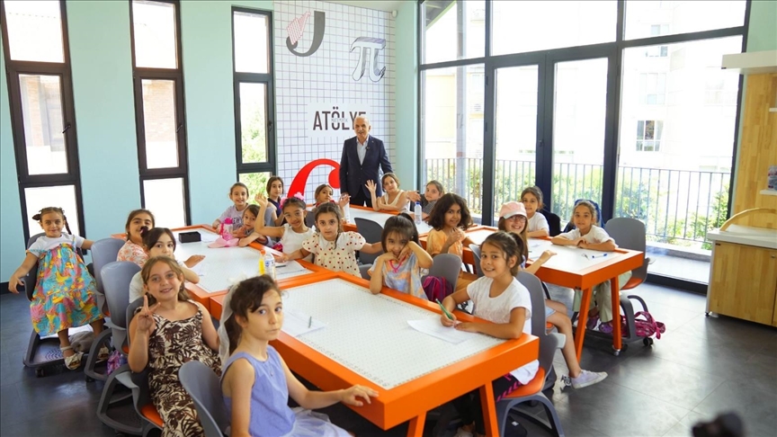 Ümraniye Belediyesinden çocuklara bilim, teknoloji ve inovasyon eğitimi