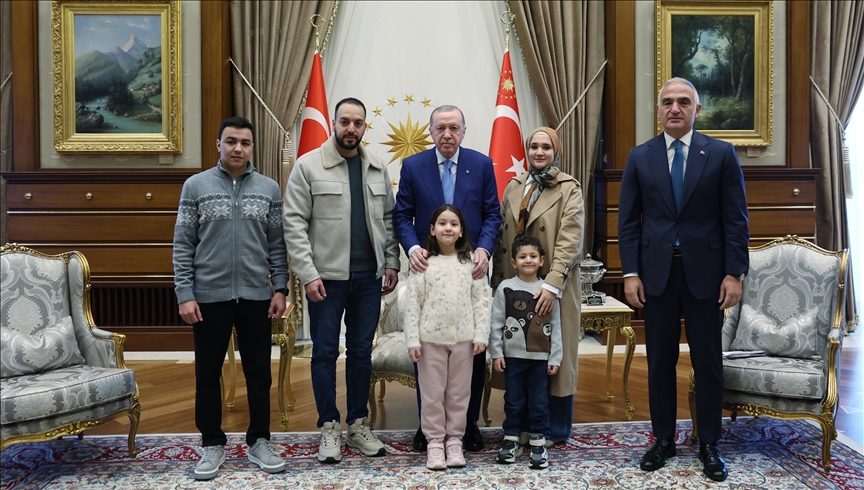 Presidenti Erdogan takohet me familjen e 6 vjeçares Hind Rajab që u vra në sulmin izraelit në Gaza