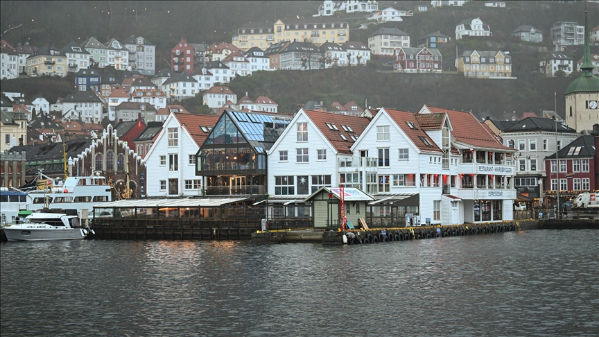 Bergeni   qyteti i shtatë maleve  në Norvegji