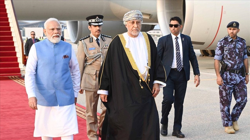 مودي يبدأ زيارة إلى عُمان يُنتظر أن تثمر اتفاقا تجاريا طموحا