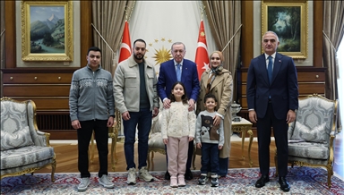 Presidenti Erdogan takohet me familjen e 6-vjeçares Hind Rajab që u vra në sulmin izraelit në Gaza