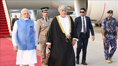 مودي يبدأ زيارة إلى عُمان يُنتظر أن تثمر اتفاقا تجاريا طموحا