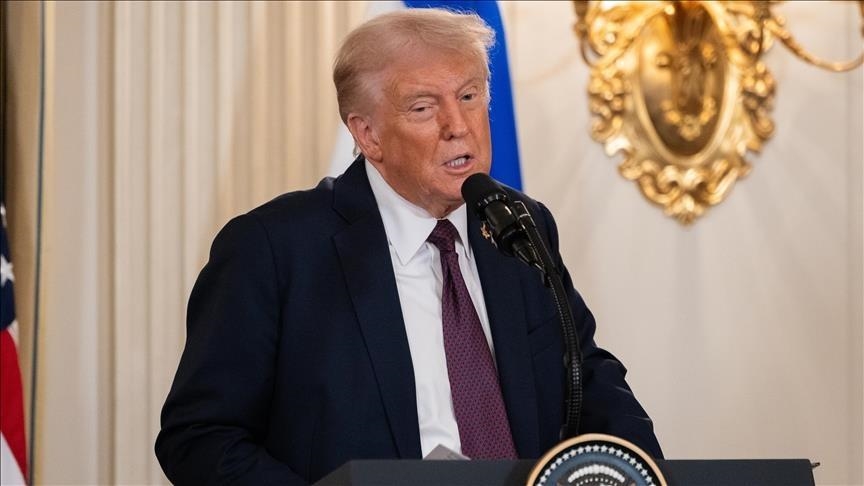 Trump mbron bllokadën detare ndaj Venezuelës  përmend pretendimet për energji dhe naftë