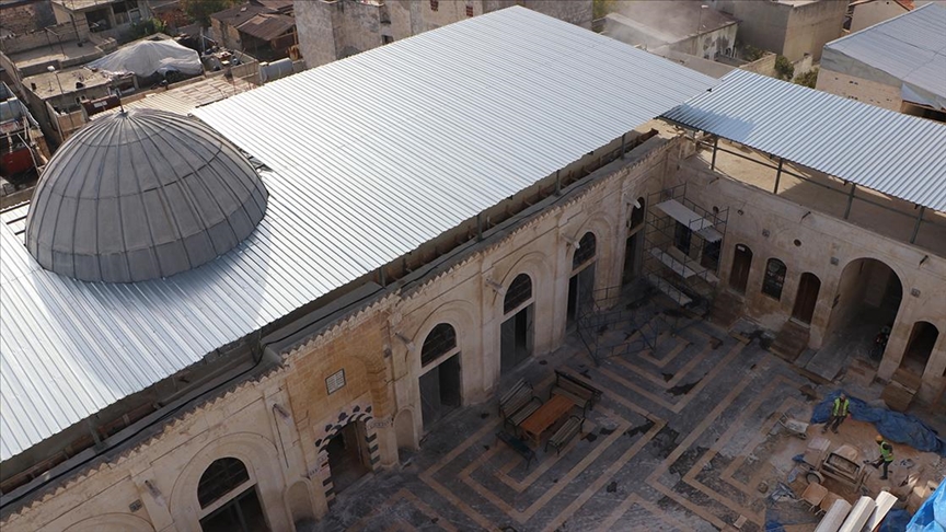 Kilis'te depremde ağır hasar gören tarihi Ulu Cami'nin restorasyonunda sona yaklaşıldı