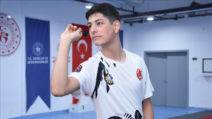 Milli dartçı Enes Malik, uluslararası başarılarını daha üst seviyeye taşımayı hedefliyor