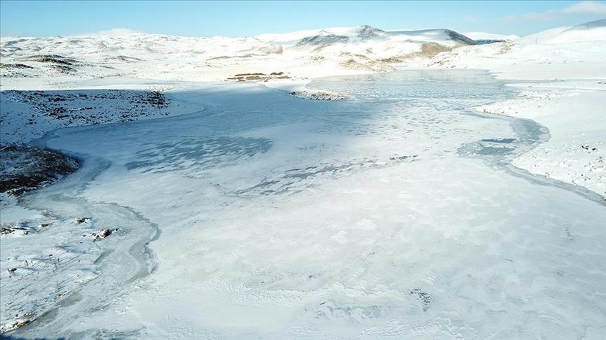 Li Agiriyê Bendava Derecikê qeşa girt