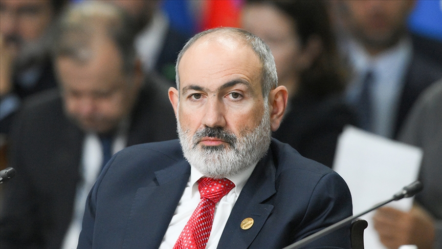 Paşinyan, Azerbaycan ve Türkiye’ye uzanan demir yolu hatlarının acilen onarılmasını istedi