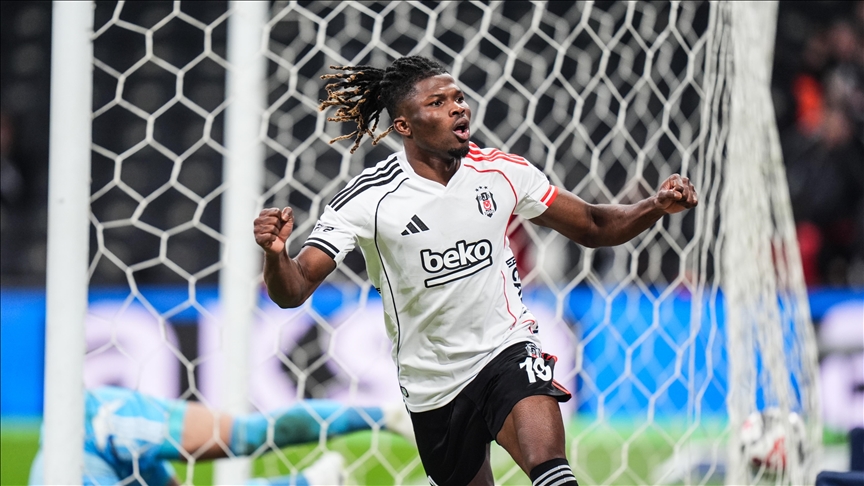 PFDK, Beşiktaşlı futbolcu El Bilal Toure\'ye 2 maç ceza verdi