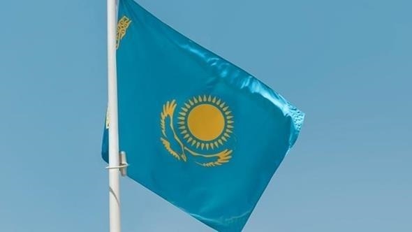 Parlamenti i Kazakistanit miraton projektligjin që ndalon propagandën LGBT