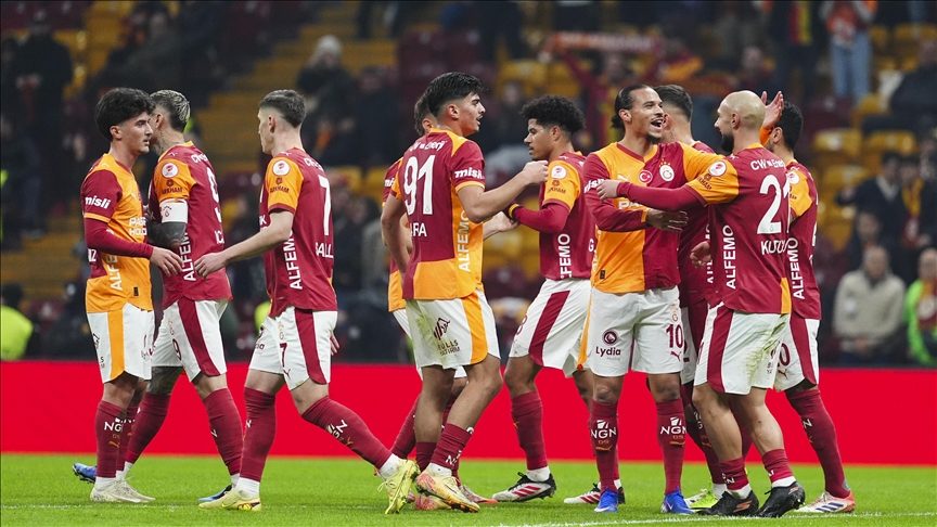 Son şampiyon Galatasaray, kupaya galibiyetle başladı