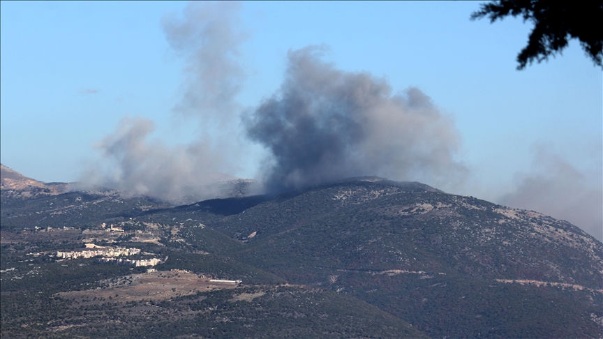 Liban: de nouvelles frappes aériennes israéliennes visent le sud et l’est du pays malgré le cessez-le-feu