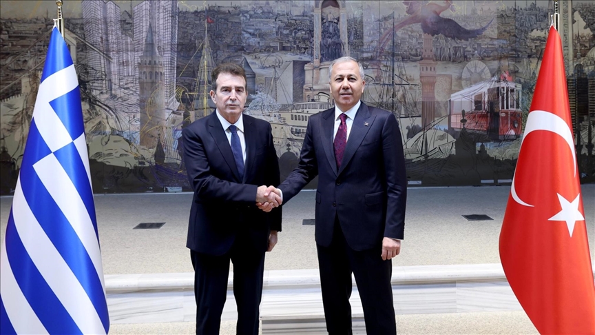 İçişleri Bakanı Yerlikaya, Yunanistan Vatandaşı Koruma Bakanı Chrisochoidis ile görüştü