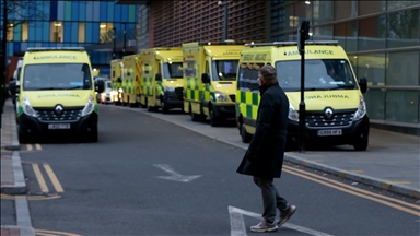 Bolnice u stanju "visoke pripravnosti" nakon što su slučajevi gripe u Engleskoj dostigli rekordne nivoe 