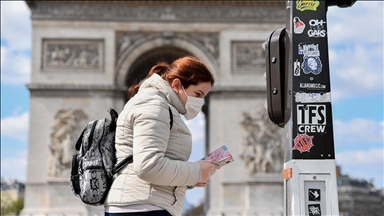 La ministre de la Santé appelle les Français à remettre le masque face à l'épidémie de grippe