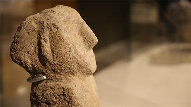 Bubon bronze emperor statue, Demosthenes head, other artifacts returned to Türkiye from US