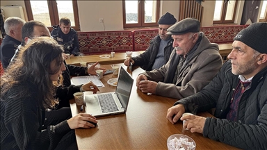 Ardahan'da yaşlı ve hasta çiftçiler için mobil tarım sayımı kolaylığı