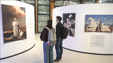 IOM u Sarajevu otvorio izložbu „Zamislite migracije“ povodom Međunarodnog dana migranata