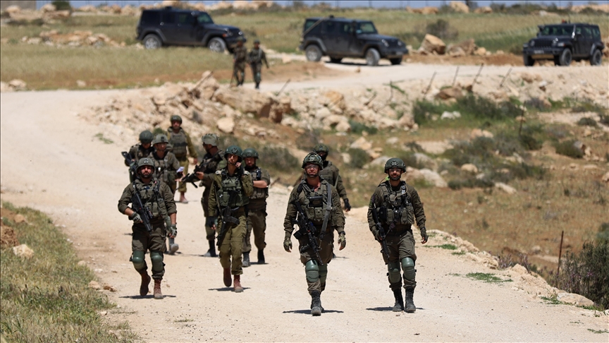 Israeli forces injure 3 Palestinians, detain 4 in occupied West Bank