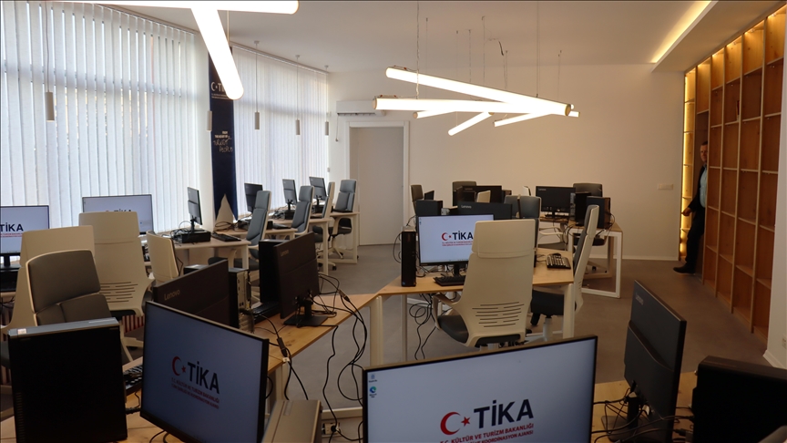 TIKA kryen rinovim dhe dhruon pajisje në shkollën e mesme të arkitekturës dhe ndërtimtarisë në Shkup