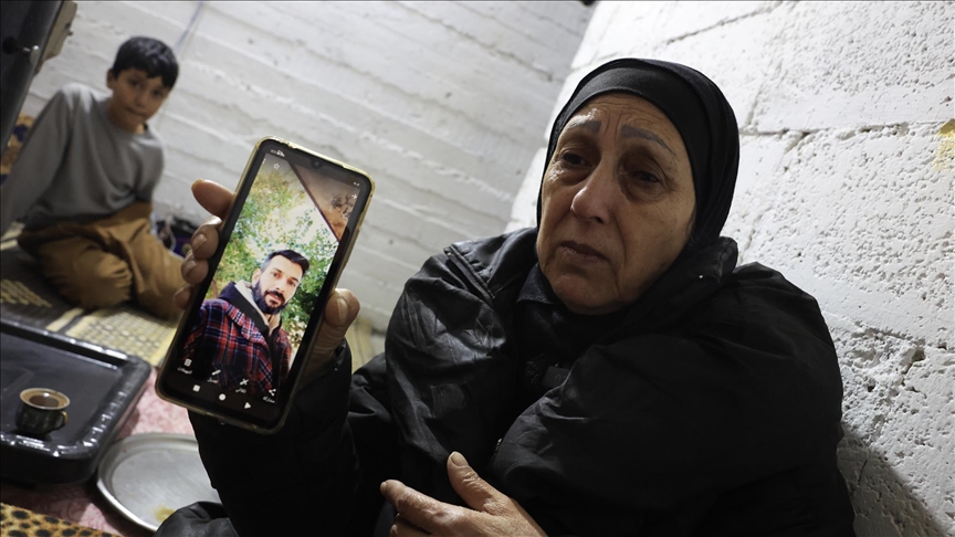 سوريا.. إسرائيل والأسد يُفجعان أمّا بـ 3 أبناء والمرض يغيّب رابعهم (قصة إنسانية)