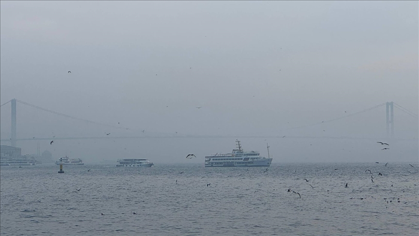 ضباب كثيف يخيم على إسطنبول
