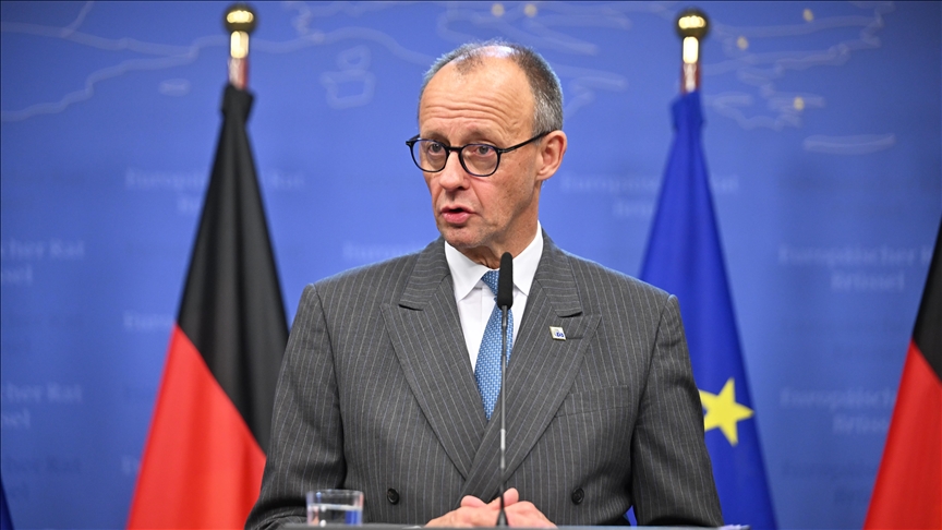 Merz affirme que le prêt européen de 105 milliards de dollars à l’Ukraine envoie un « signal clair » à la Russie