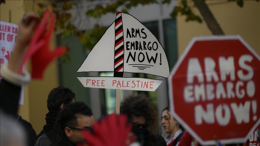 shba-protestuesit-bllokojne-portin-e-oaklandit-per-te-ndaluar-dergesat-ushtarake-ne-izrael