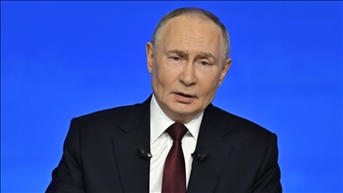 Poutine appelle Kiev et l’UE à prendre des mesures en faveur de la paix en Ukraine 