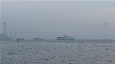 İstanbul ve Çanakkale Boğazı'nda sis etkili oldu