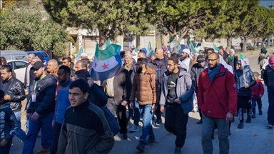 سوريا.. وقفة احتجاجية بالقنيطرة تنديدا بالاعتداءات الإسرائيلية