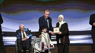 Fotoperiodista de la Agencia Anadolu recibe el Gran Premio Presidencial de Cultura y Artes en la categoría de fotografía
