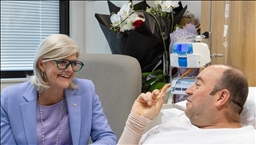   Le héros mondialement connu Ahmed Al Ahmed appelle à "embrasser l’humanité" après la fusillade en Australie