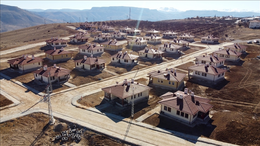 Malatya'da deprem konutlarına yerleşen afetzedeler devlete minnettar
