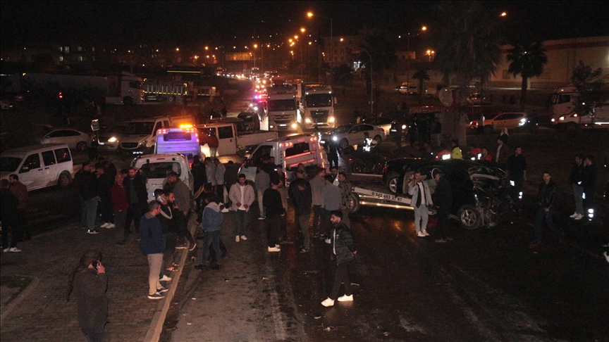 Li Şirnexê 7 wesayît li hev qelibîn, 7 kes birîndar bûn