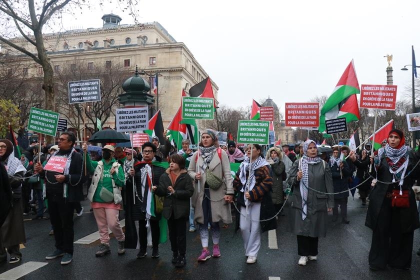 À Paris, des centaines de manifestants pour la Palestine et contre l’inaction internationale