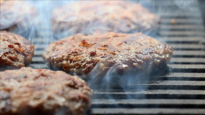 Qoftja e famshme e Sharrit, një nga shijet e pashmangshme ballkanike në Maqedoninë e Veriut