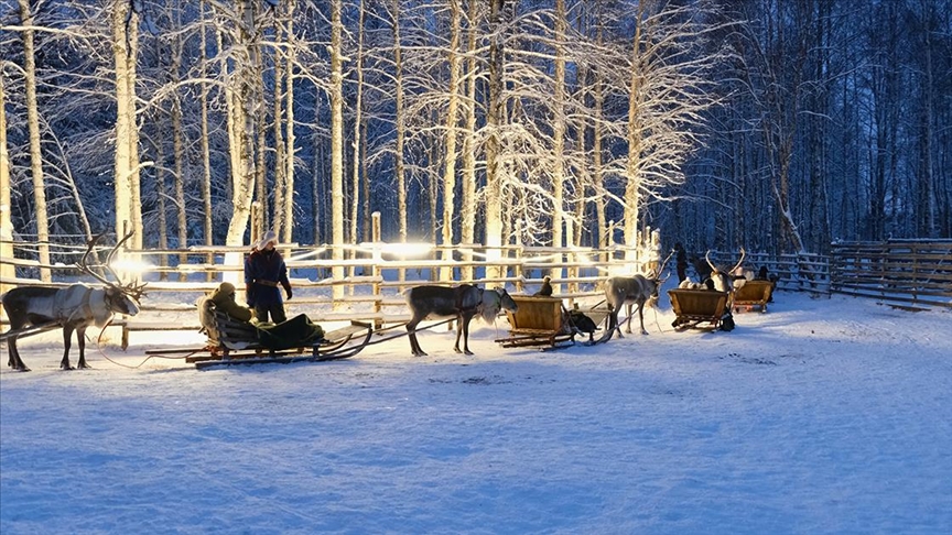 Kuzey Kutup Dairesi'nin üzerinden geçen masalsı Fin kenti