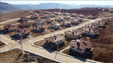 Malatya'da deprem konutlarına yerleşen afetzedeler devlete minnettar