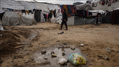 Gazze'de çöplükte yaşamak zorunda kalan Filistinliler, savaşın hâlâ sürdüğünü söyledi