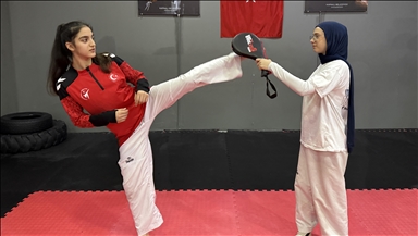 Milli tekvandocu 13 yaşındaki Berfin'in hedefi dünya şampiyonluğu